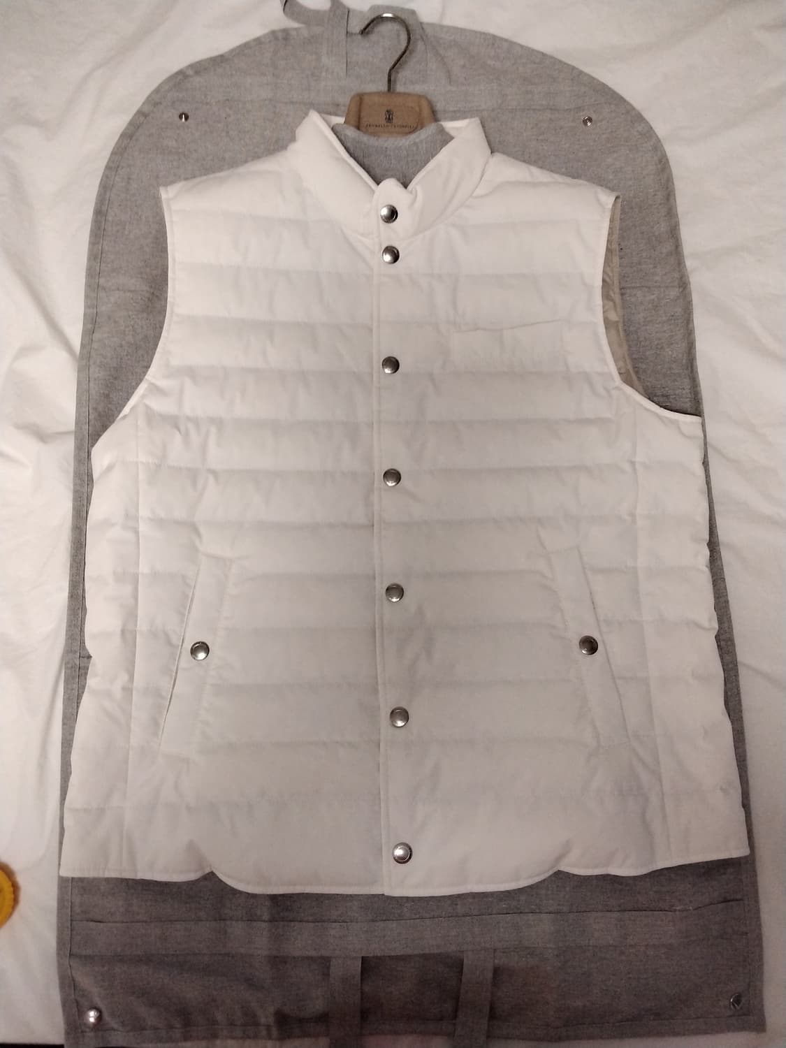 새상품 브루넬로 쿠치넬리  패딩조끼 L  상품이미지1