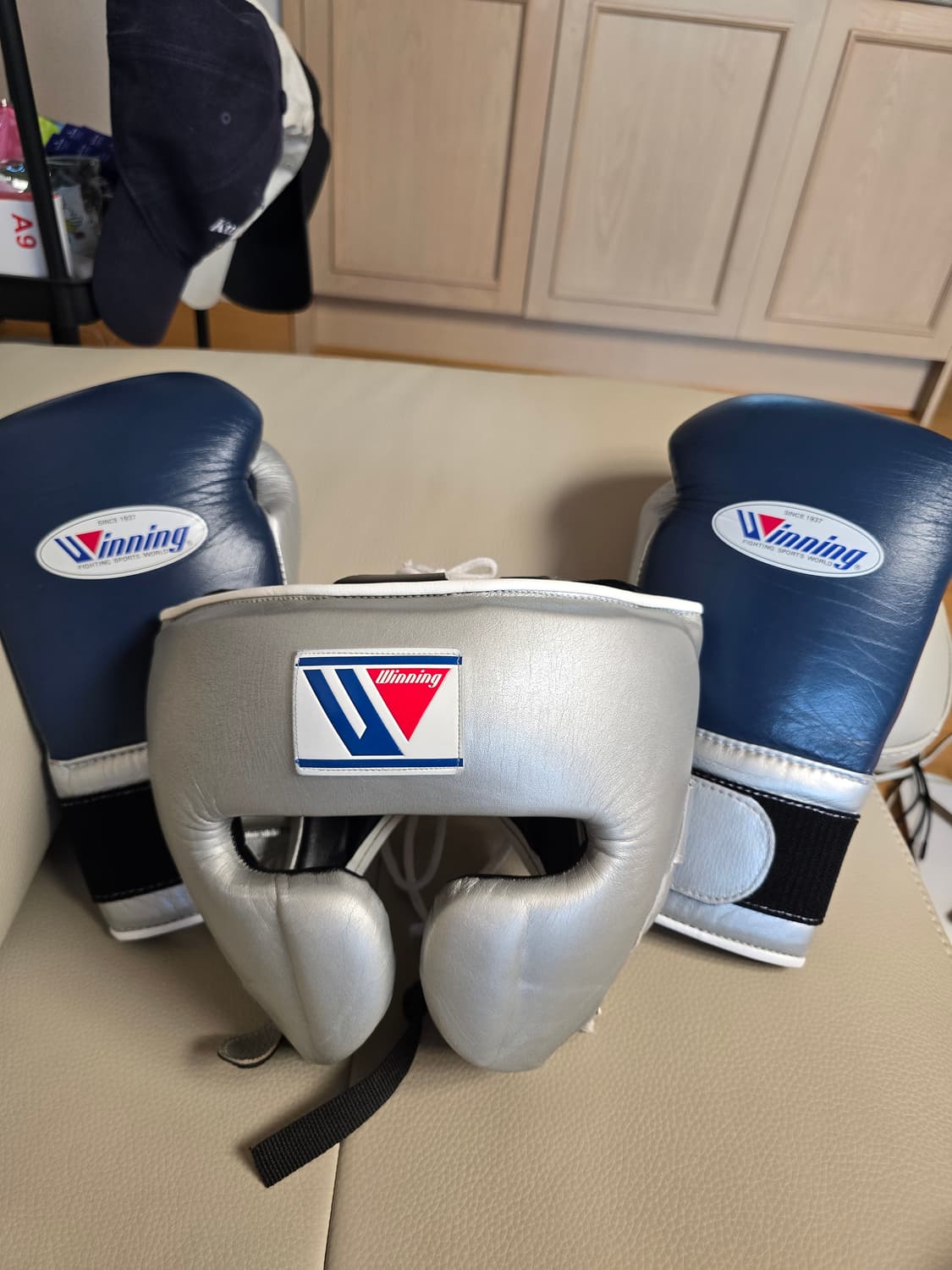 위닝 14온스 네이비실버 + 실버 t 헤드기어L 커스텀 복싱 스파링세트 상품이미지1