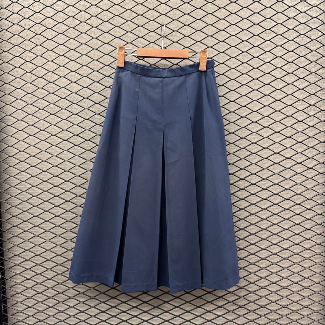 JPN VINTAGE 롱 스커트 플리츠 디테일 하이웨스트 네이비 상품이미지2