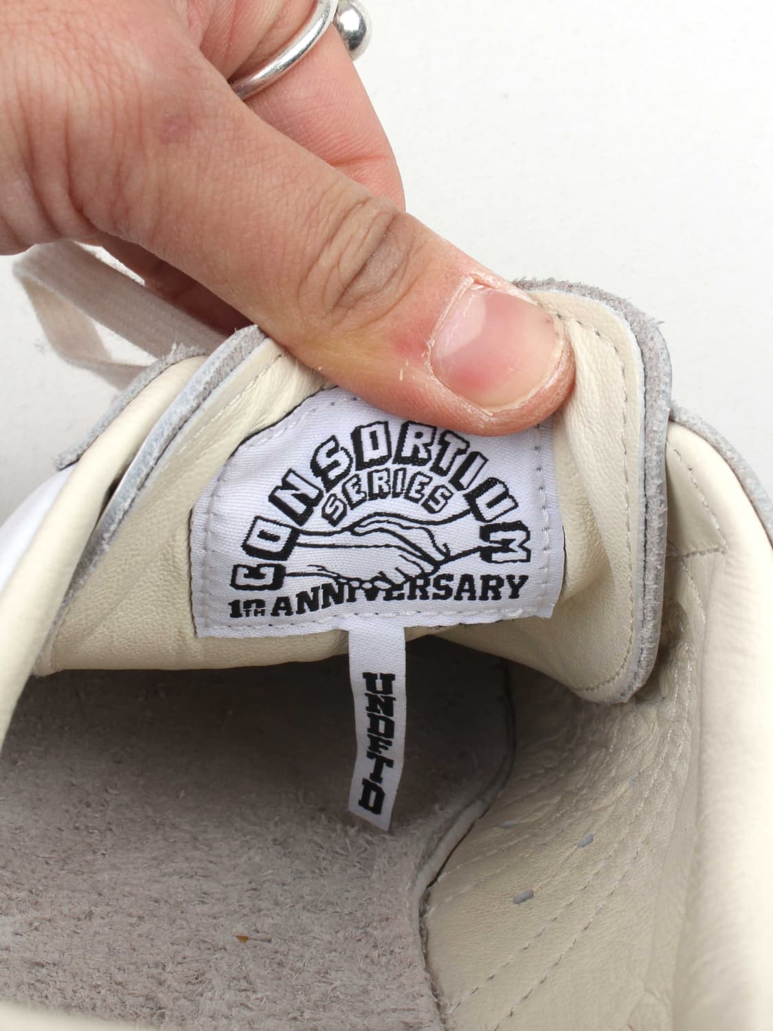 ADIDAS X UNDEFEATED (270) 상품이미지2