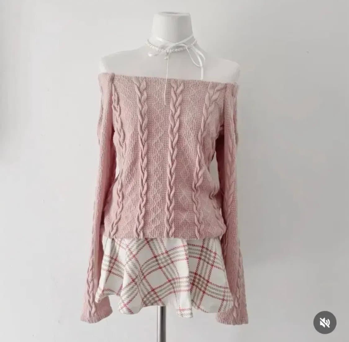 일브 바이바이 리본 오프숄더 니트 로걀탑 리즈리사트랄라라 히메갸루 빈티지 상품이미지2