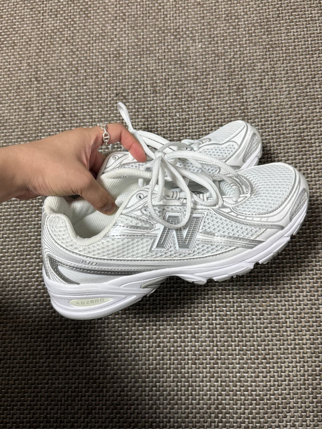 플리마켓🔥 뉴발란스 GR740 화이트 상품이미지2