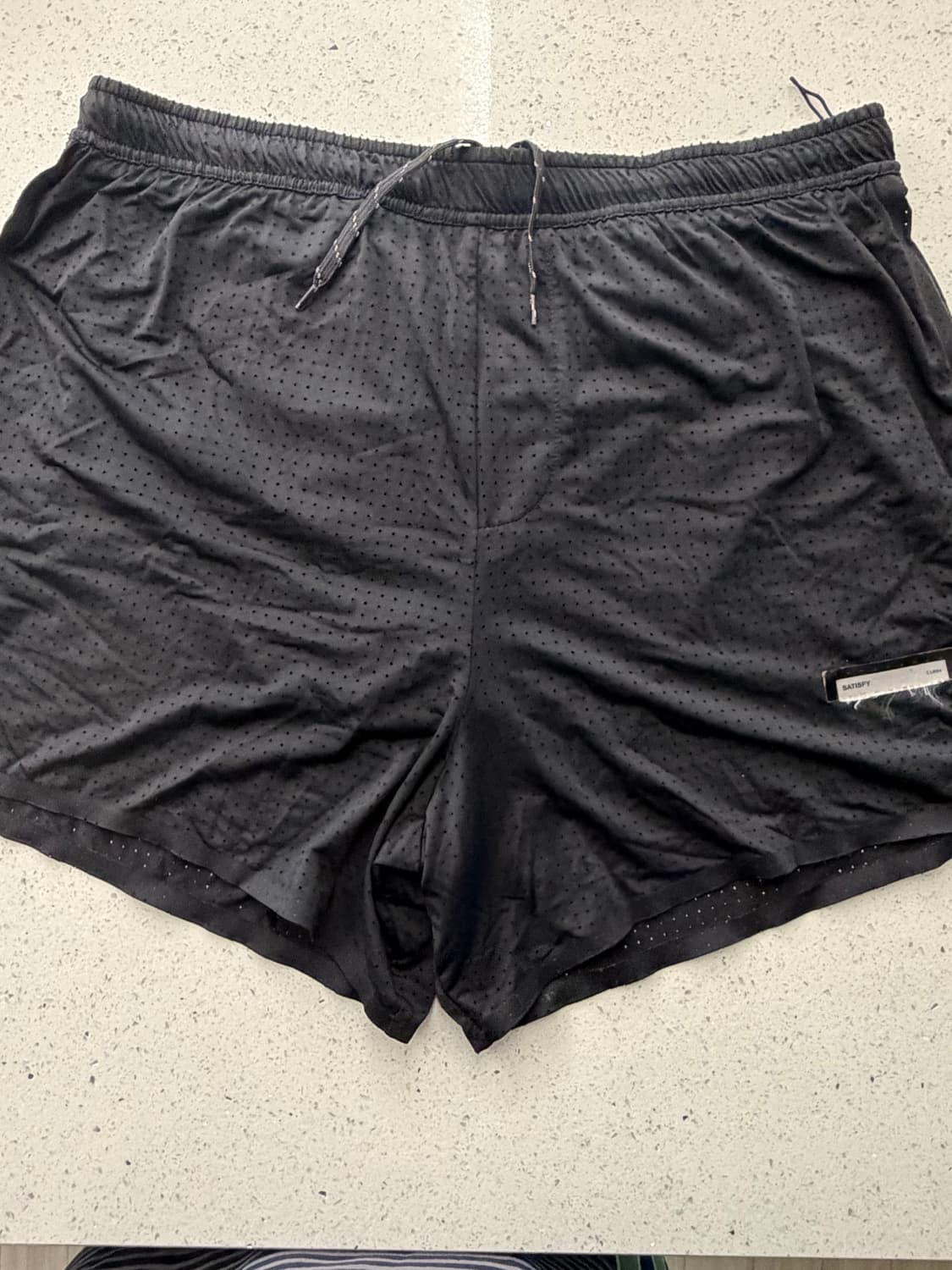 새티스파이 스페이스 오 2.5인치 디스턴스 쇼츠 트레일 러닝쇼츠 상품이미지3