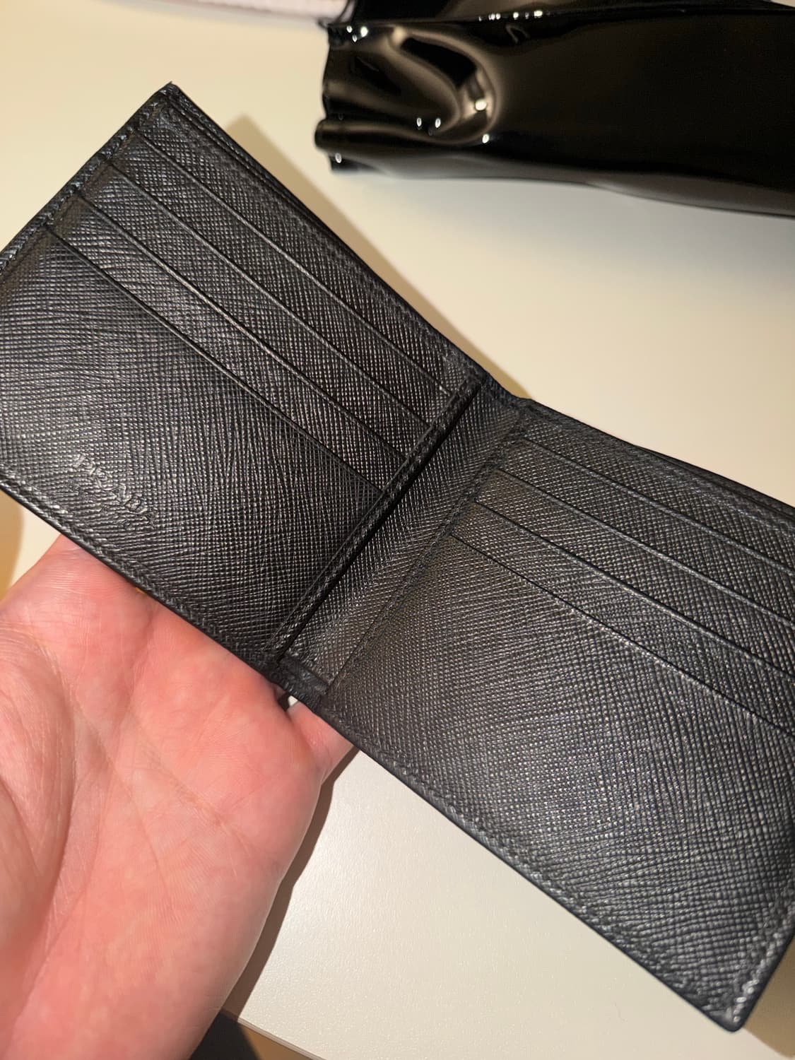 프라다 삼각로고 사피아노 반지갑 상품이미지3