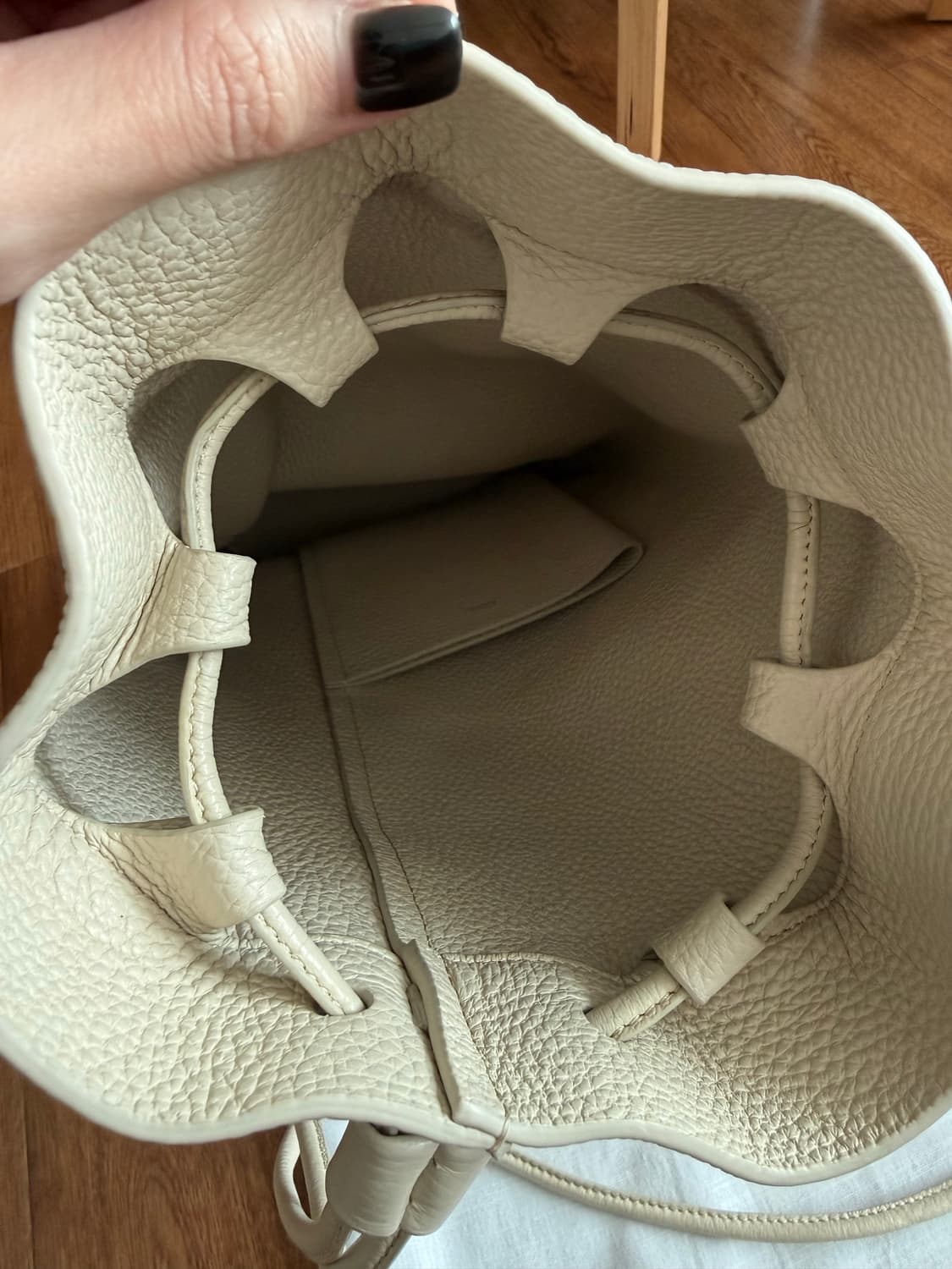 aeta 원통 버킷백 상품이미지6