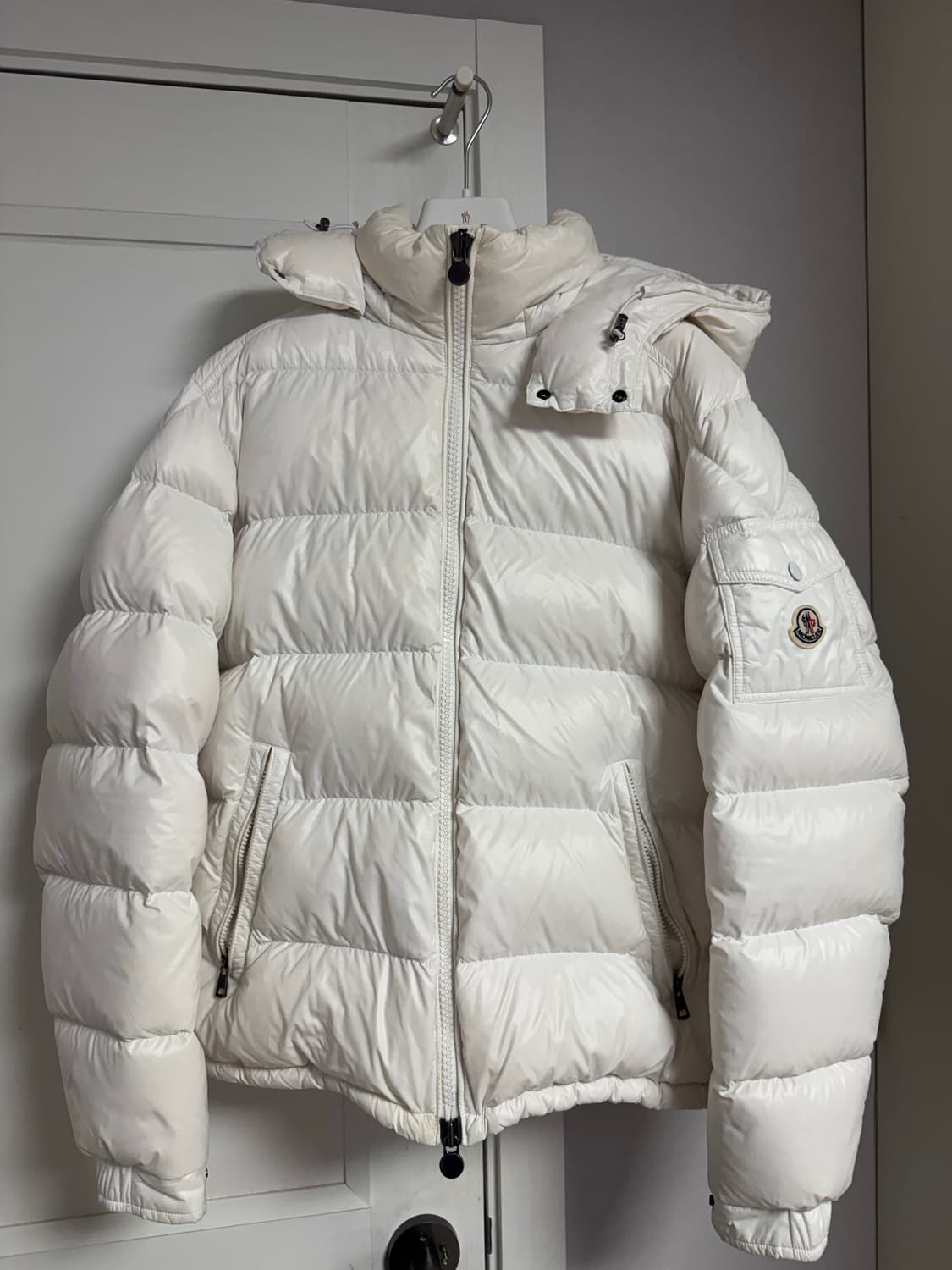 몽클레어 마야 패딩 화이트 4사이즈 상품이미지1