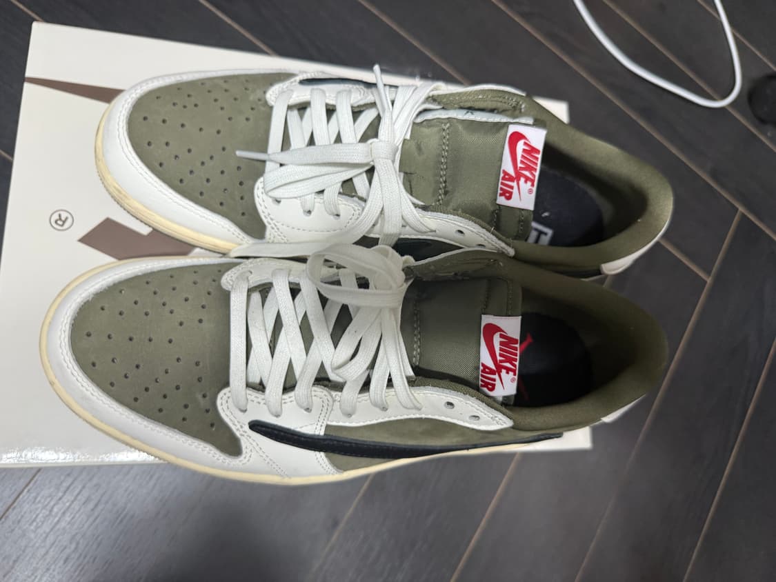 나이키 트레비스 스캇 올리브 270 상품이미지3