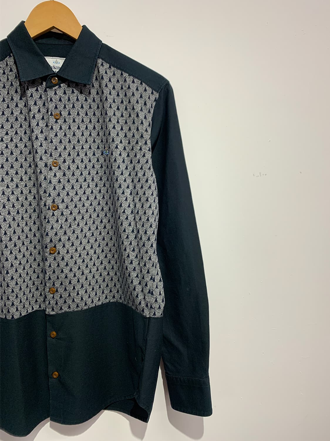 비비안웨스트우드 패턴 스몰 로고 긴팔셔츠 남자 상품이미지4