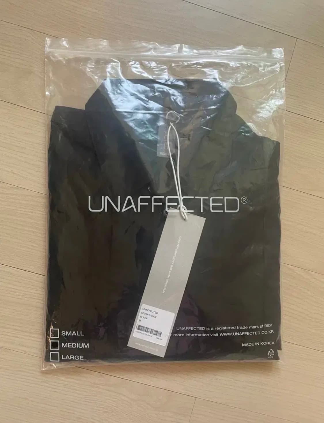 [M]언어펙티드 콘트라스트 셔츠 블랙 상품이미지3