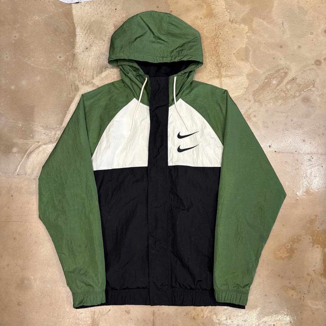 L 나이키 더블스우시 바람막이  상품이미지2