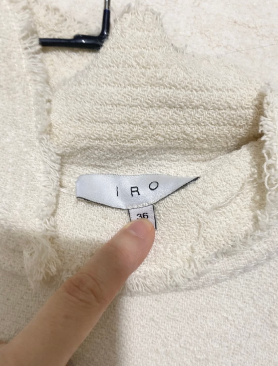 이로 아이보리 니트 상품이미지4