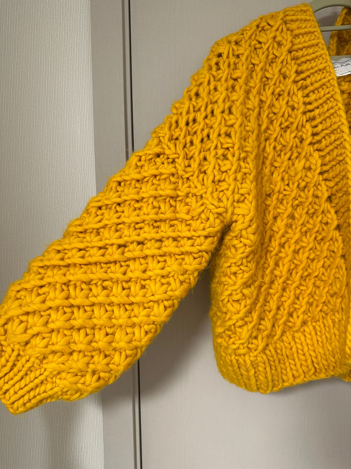 heartworking knitwear 옐로우 니트 가디건 상품이미지3