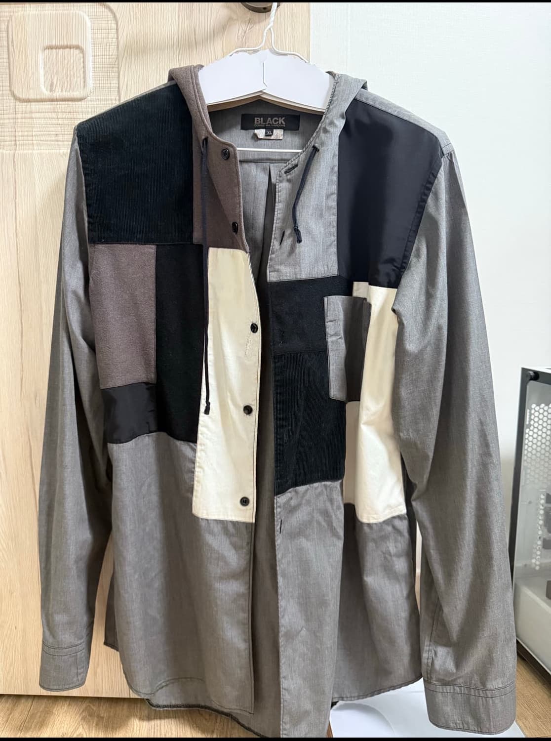 꼼데가르송 블랙 패치 후드 셔츠 xI 상품이미지1