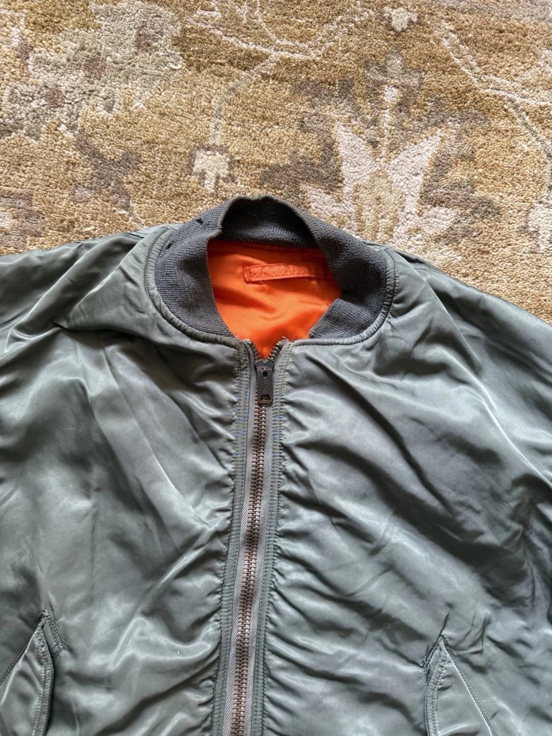 1976s 알파 인더스트리 MA-1 플라이트 붐버 자켓 상품이미지2