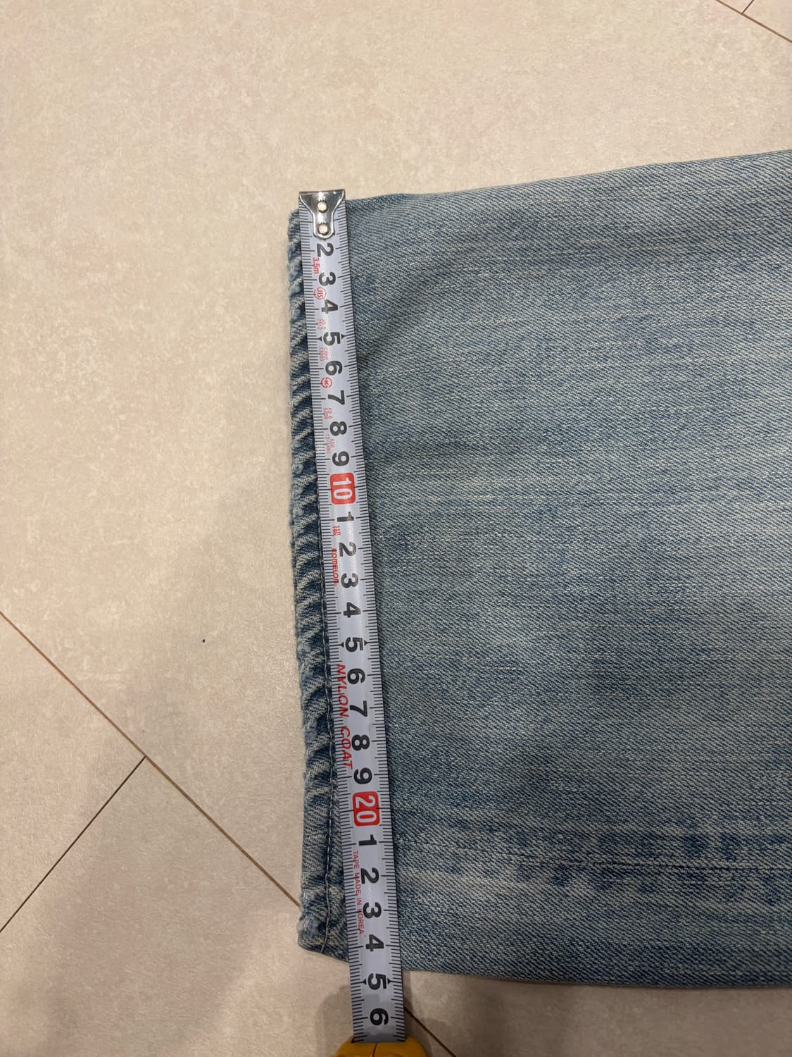 26ss 오라리 페이디드 셀비지 라이트 데님 팬츠 상품이미지4
