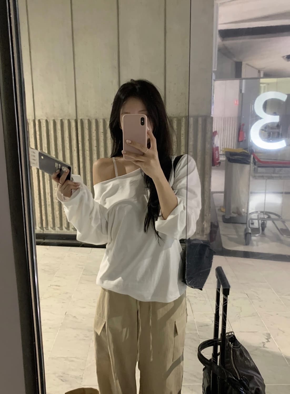 [한정]리즈 leeds 지젤 언발 티 아이보리 ivory 오프숄더 상품이미지3