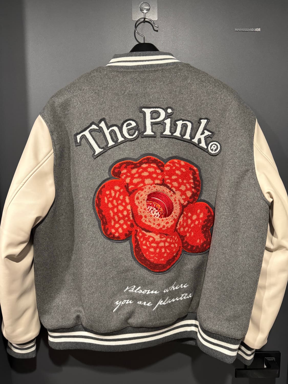 (XL) 반디더핑크 라플레시아 그레이 바시티 상품이미지1