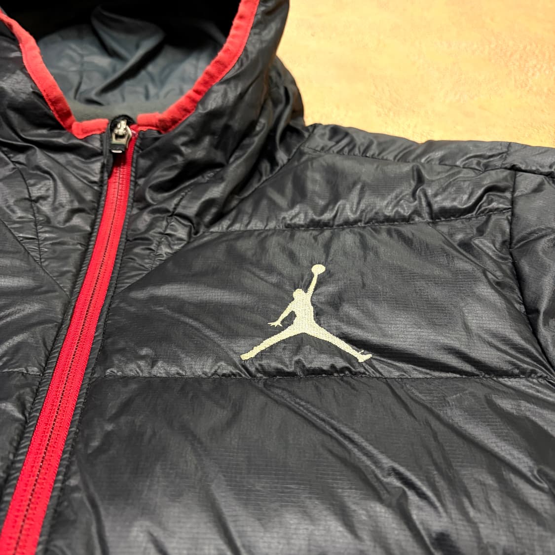  에어조던 700 구스다운 패딩(실측L) 상품이미지2