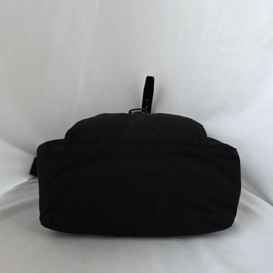 [정품 PRADA] 프라다 포코노 나일론 크로스백 주우재백 남녀공용 상품이미지7