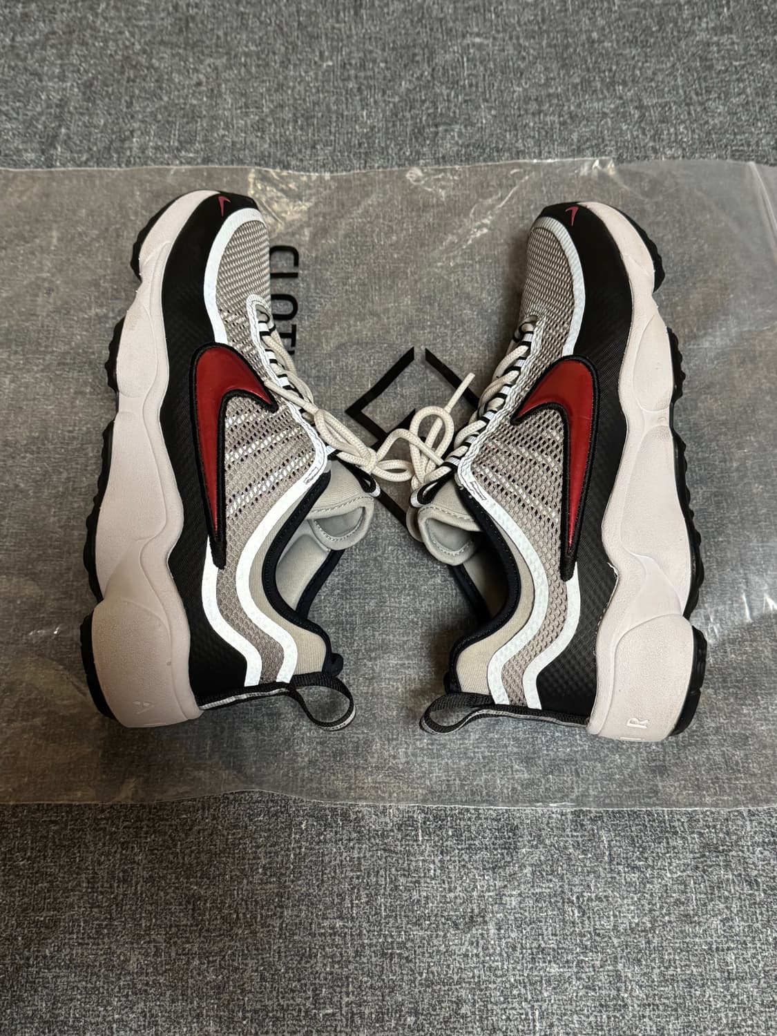 나이키 에어 줌 스피리돈 스포츠 레드 255 상품이미지4