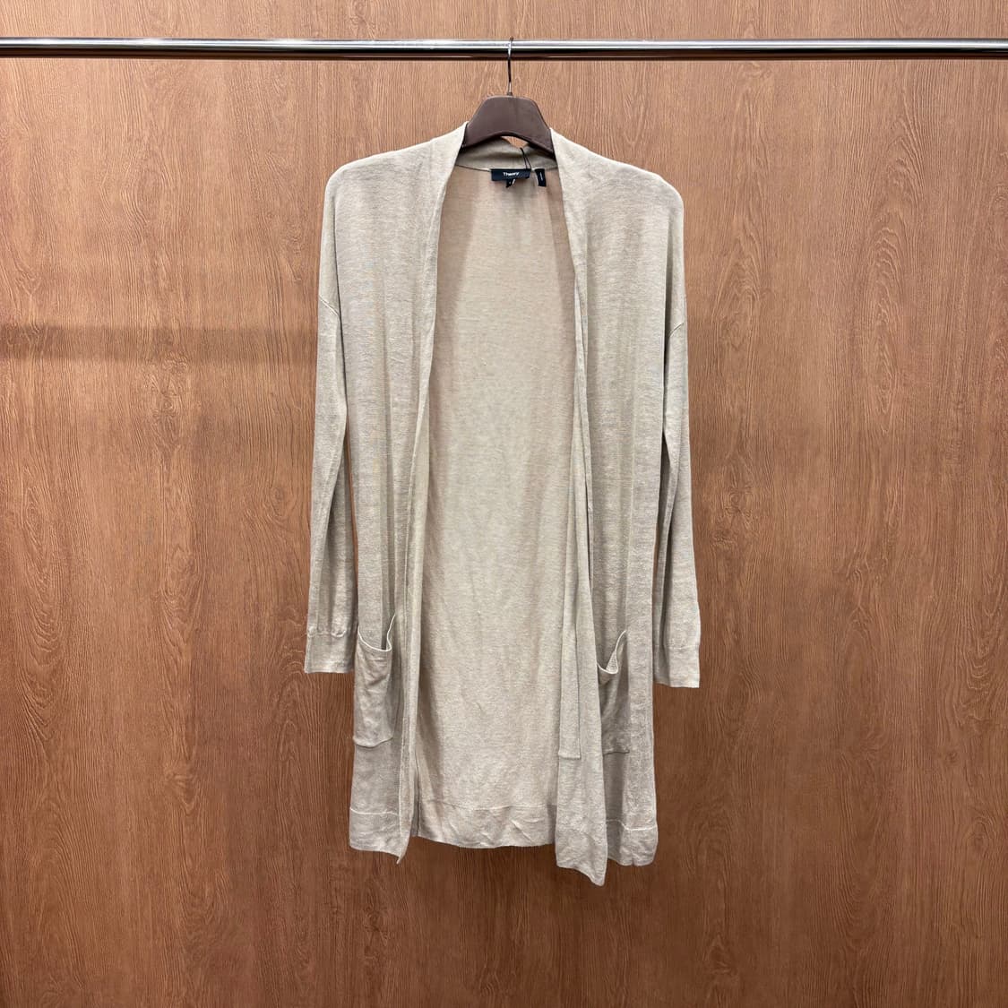 띠어리 니트 롱 가디건 긴팔 오픈형 더블 포켓 디테일 루즈핏 아이보리 상품이미지2