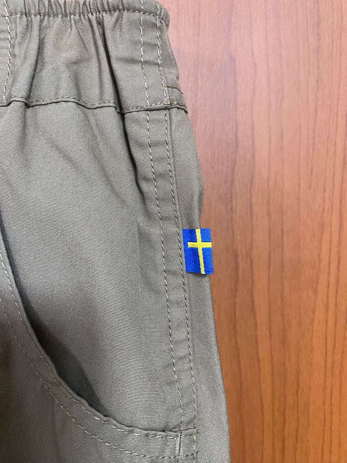 [FJALLRAVEN] 피엘라벤 카키색 카고 트라우저 L사이즈 상품이미지3