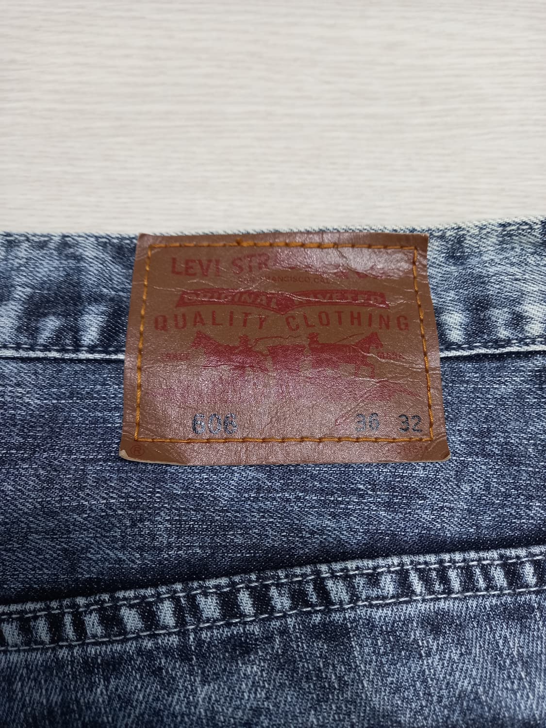 36 리바이스606 워싱 스판 슬림일자진 다크그레이 36-442 상품이미지5