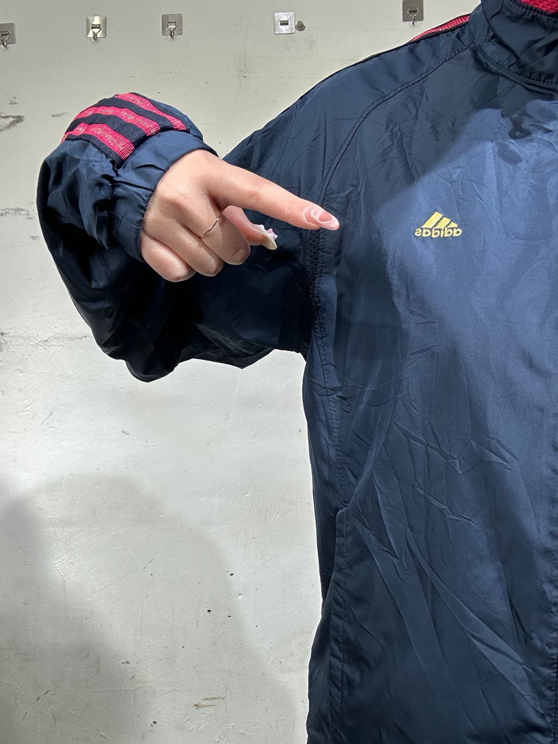 아디다스 네이비 레드 삼선 바람막이 트랙 자켓 M 상품이미지4