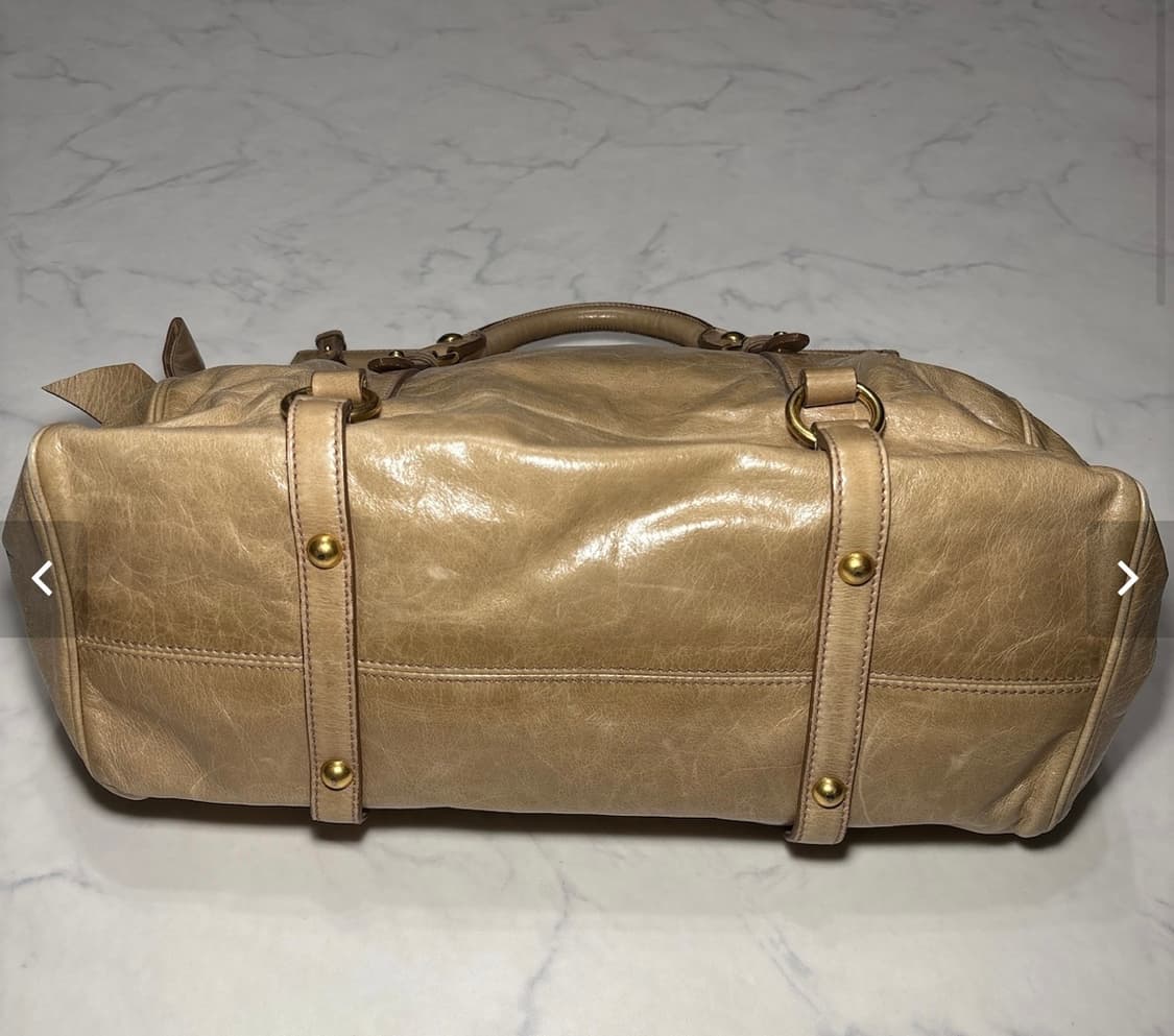 미우미우 비텔로 사첼백 상품이미지3