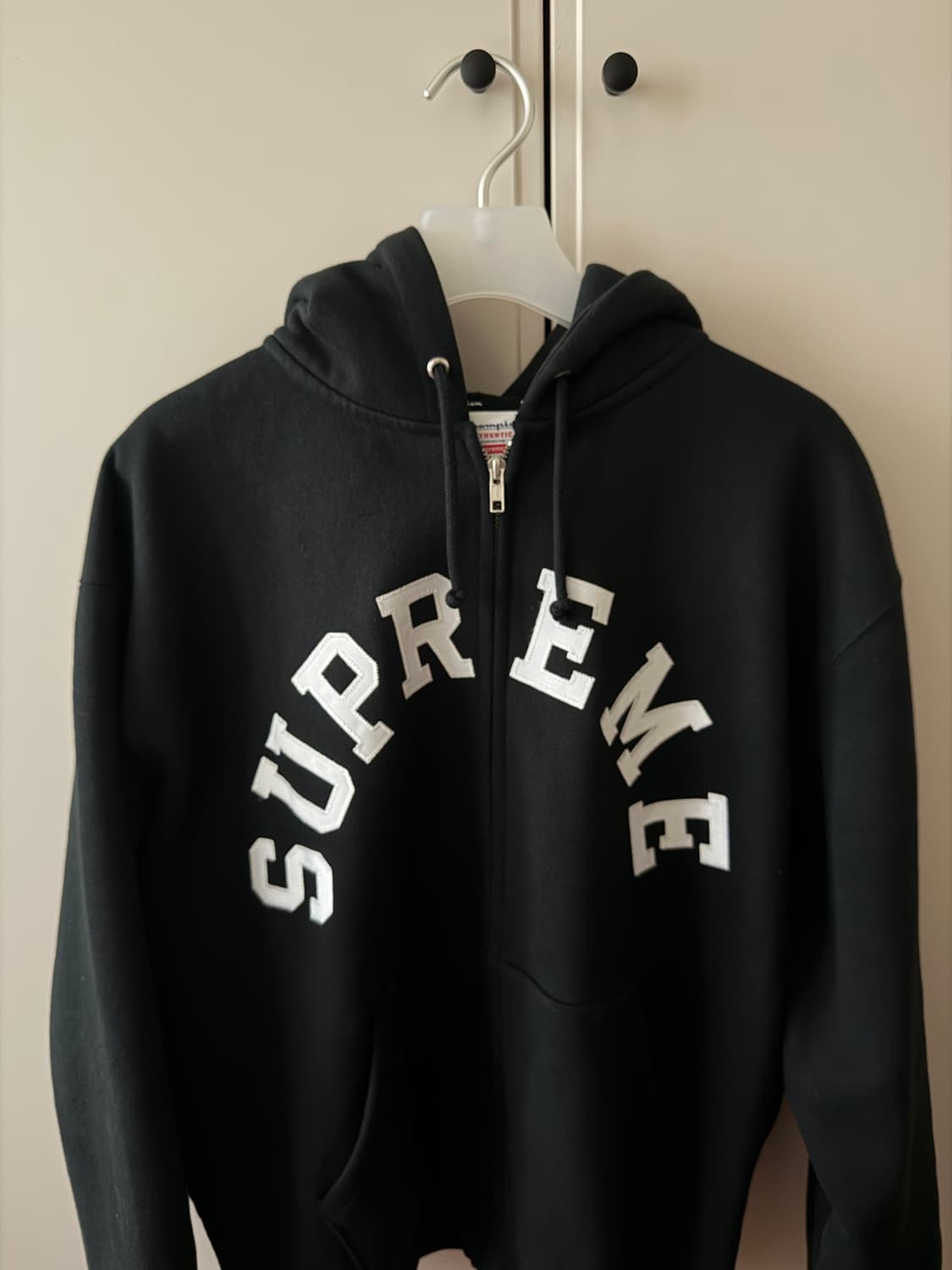 슈프림 후드 집업 상품이미지1