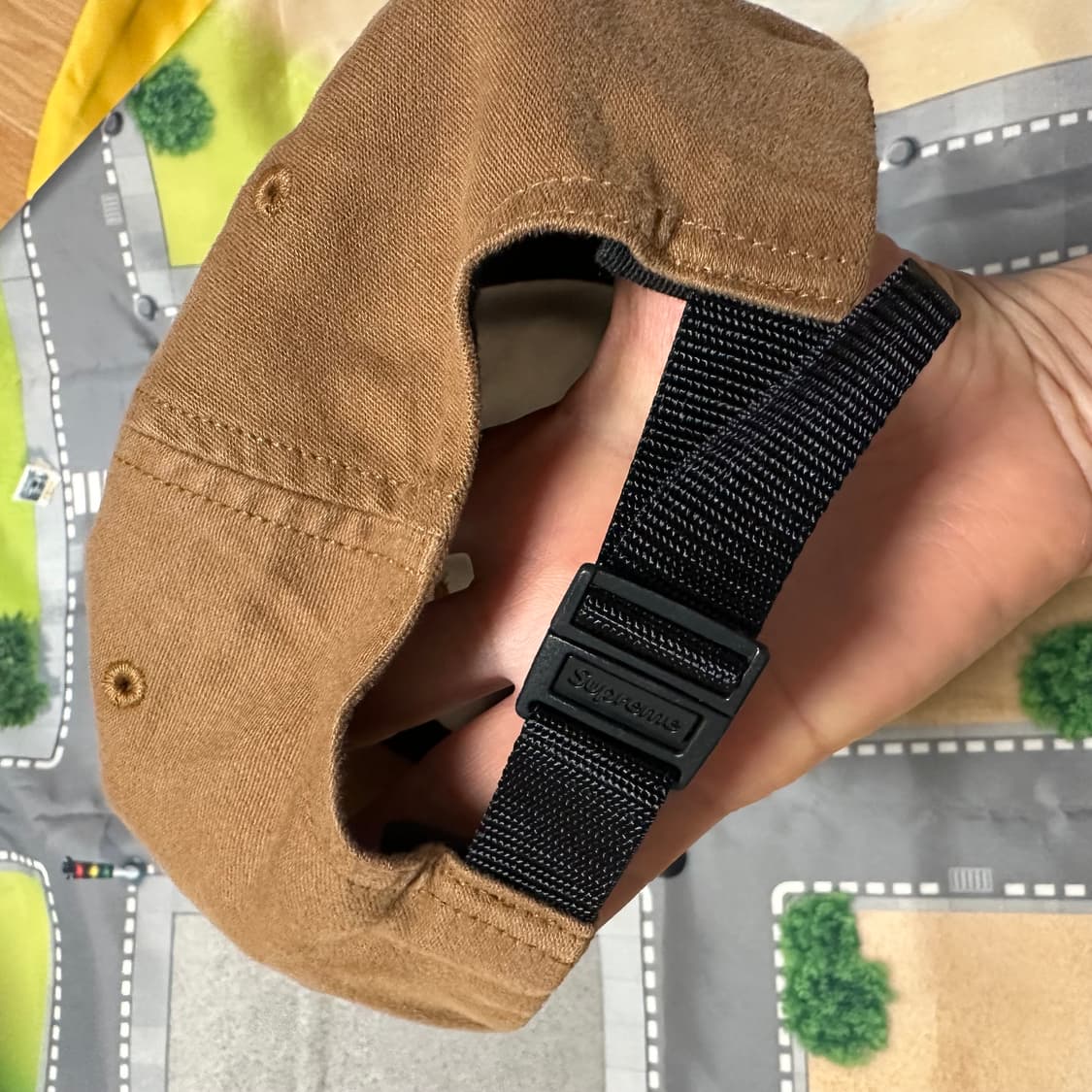 슈프림 라이트웨이트 몰스킨 6-패널 브라운 - 24SS 상품이미지3