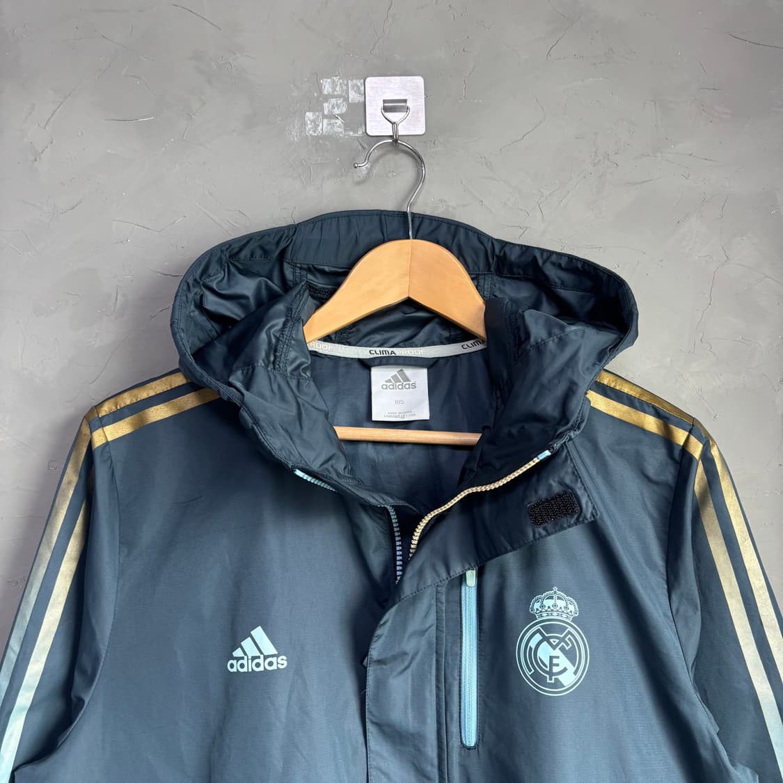 아디다스 레알마드리드 바람막이 상품이미지2
