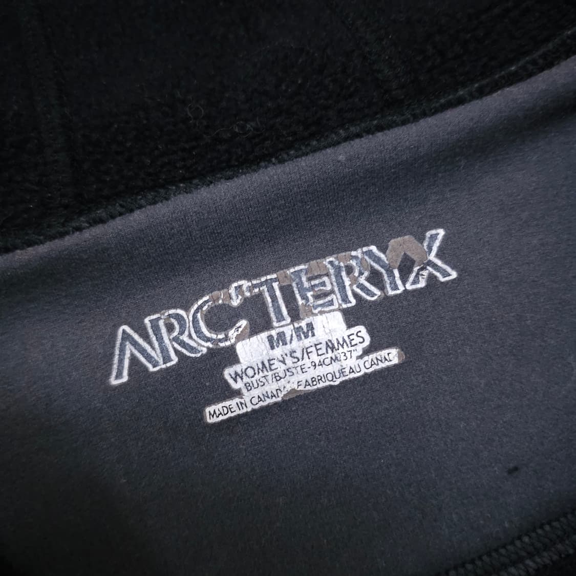 아크테릭스 폴라텍 90's 블랙 커버트 집업 상품이미지4