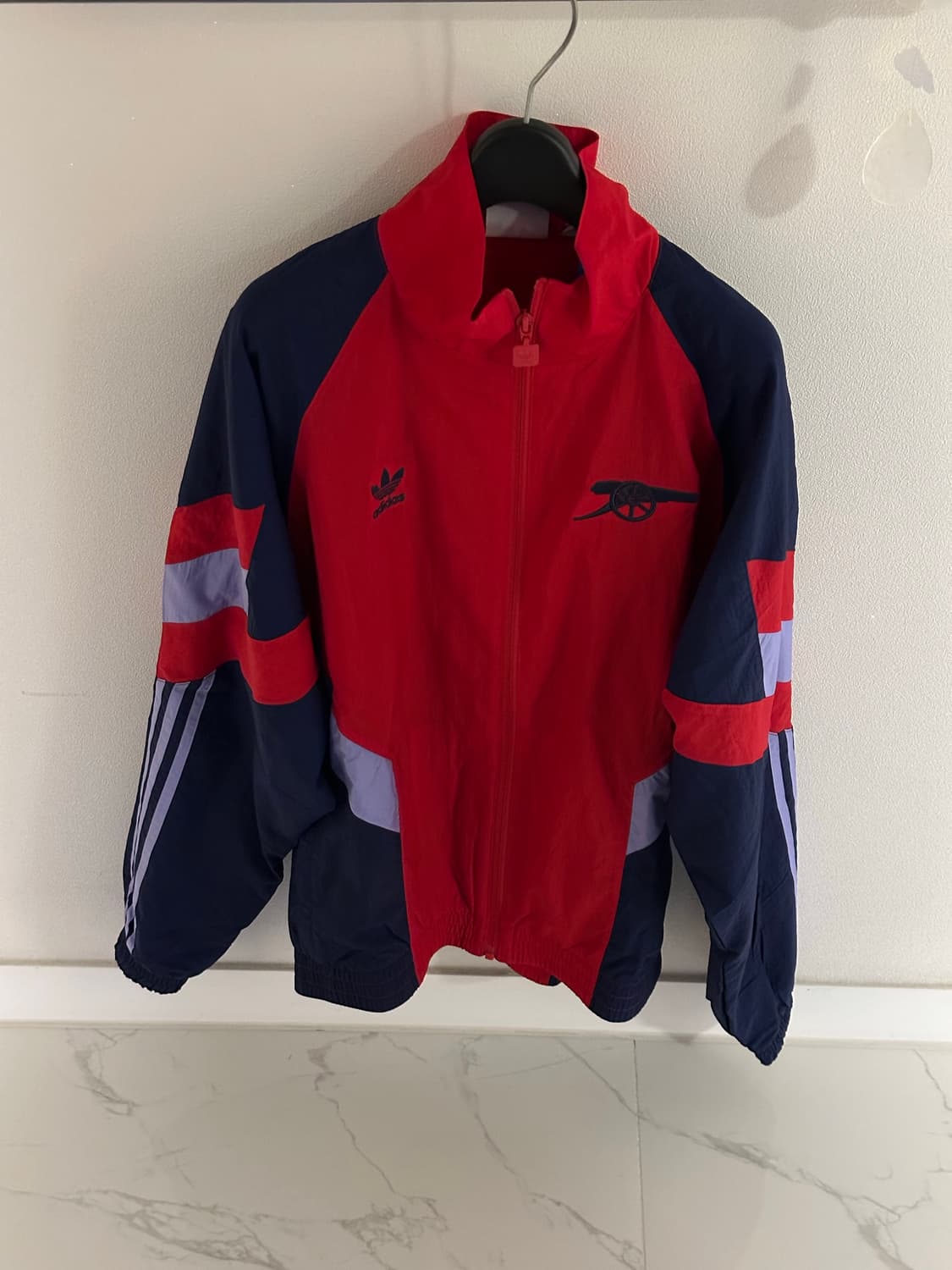 아디다스 아스날 바람막이 상품이미지1