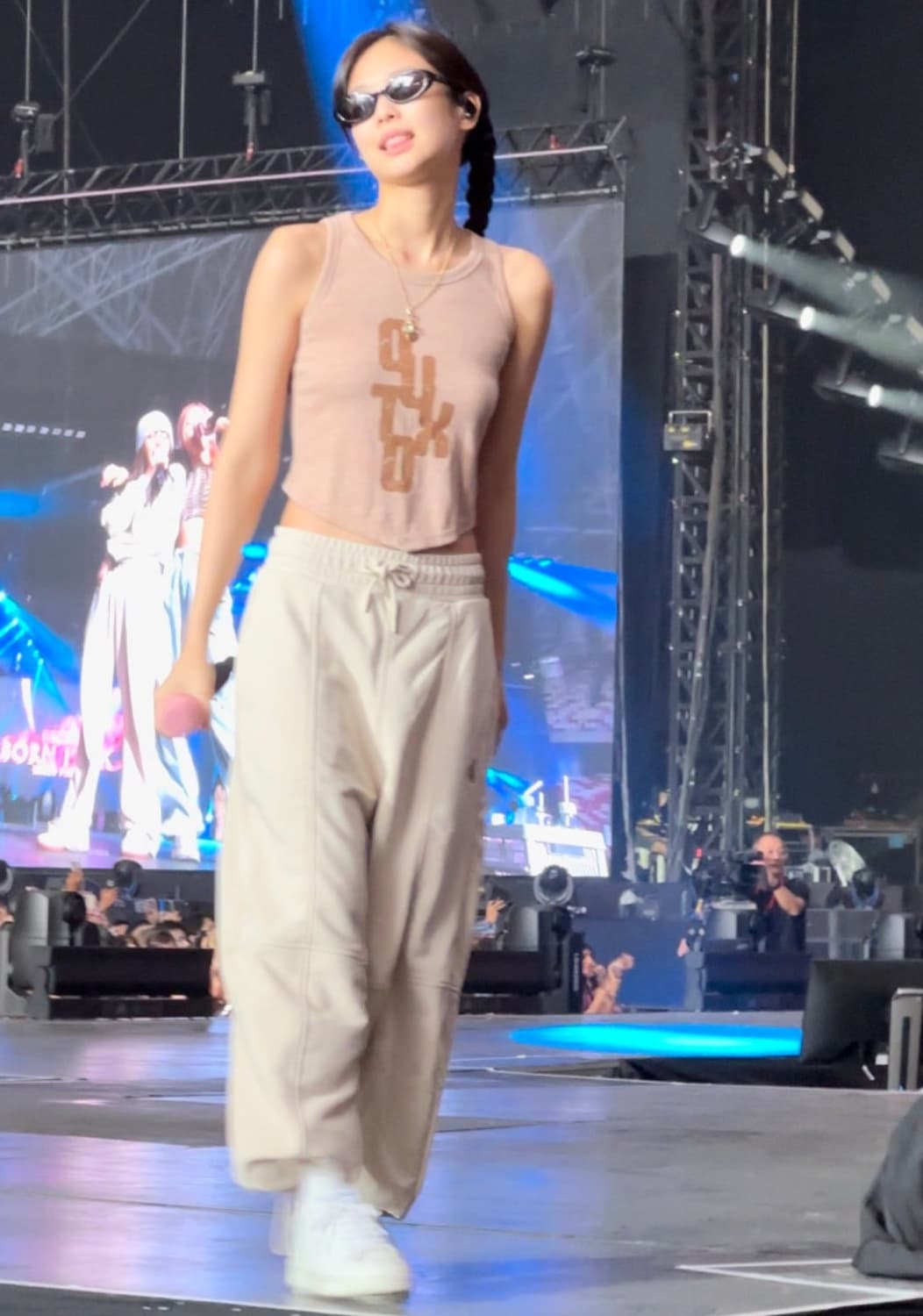 아웃엑소 백 오픈 탑 상품이미지1