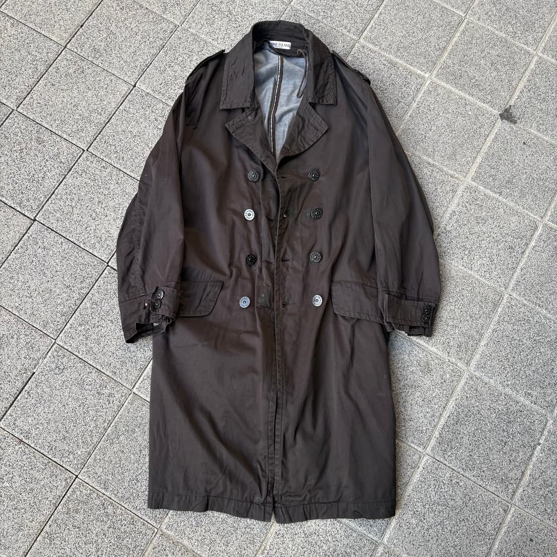 스톤아일랜드 “Raso Gommato” 라이너 트렌치 코트 상품이미지7