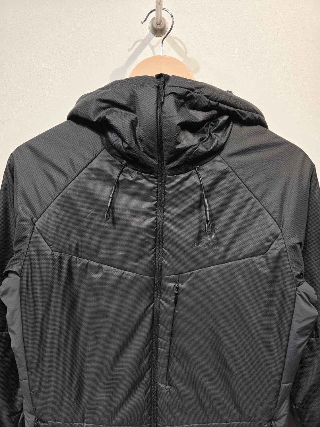 블랙야크(BLACKYAK) 후드 경량 패딩 자켓 블랙 상품이미지3