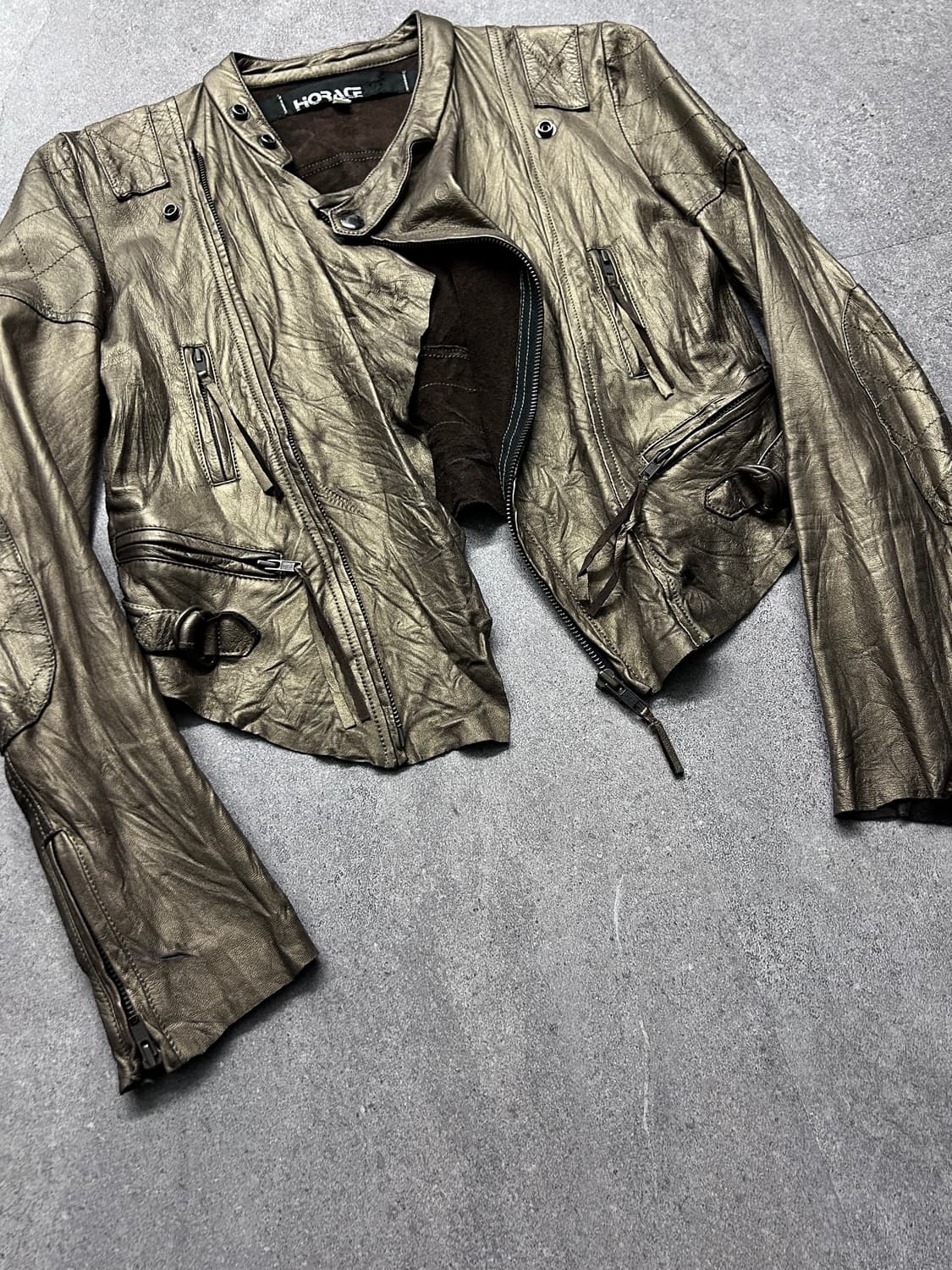 골드 코팅 램스킨 비대칭 크롭 자켓 상품이미지7