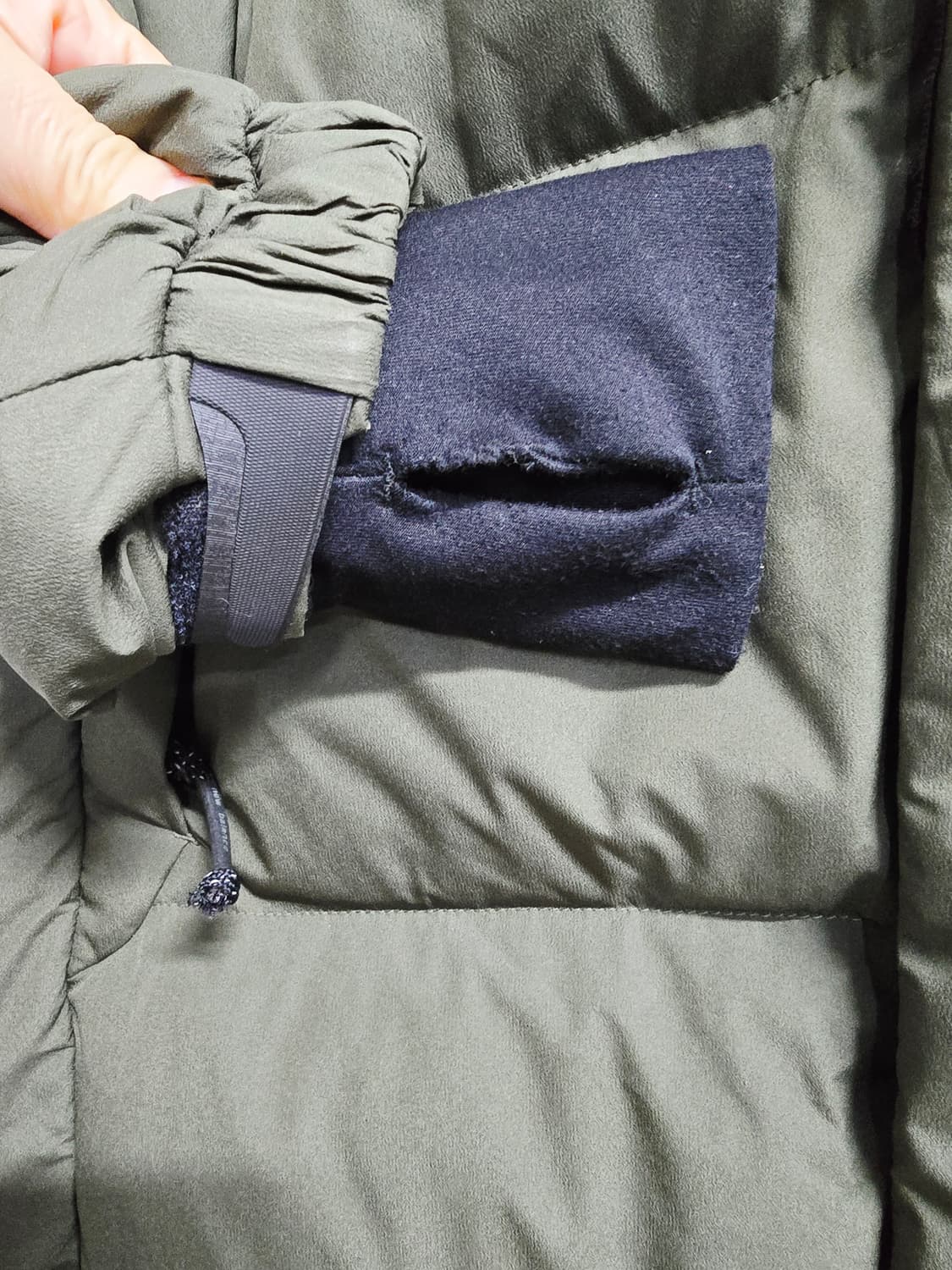 뉴발란스 다운롱패딩 카키색90 상품이미지9