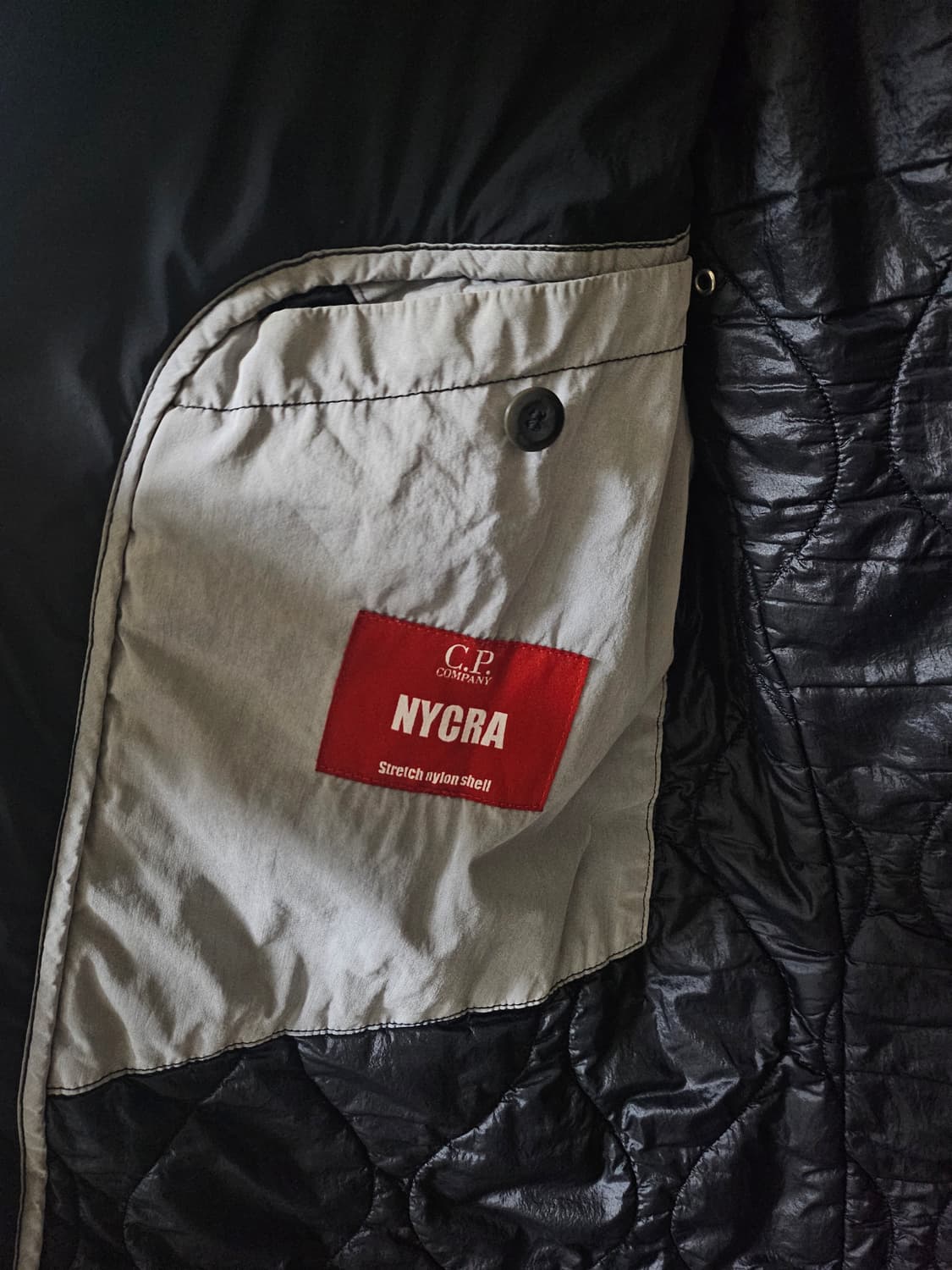 cp컴퍼니 NYCRA-R 다운 패딩  롱코트  90(실사이즈95) 상품이미지7