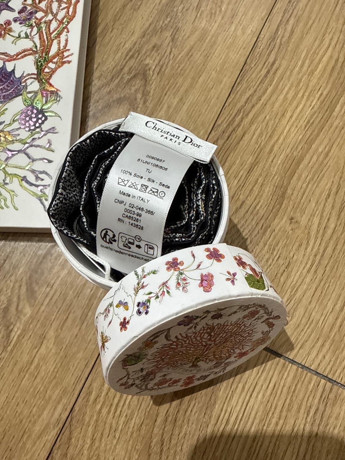 크리스찬디올 트윌리 상품이미지3