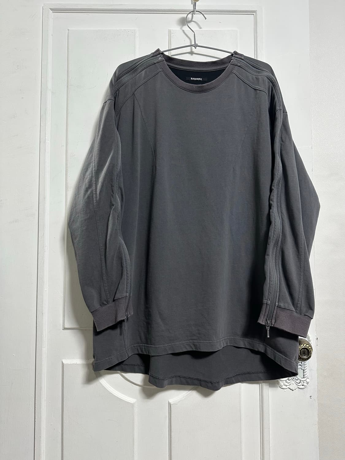 블랙멀 BLACKMERLE 지퍼 롱슬리브티 상품이미지1