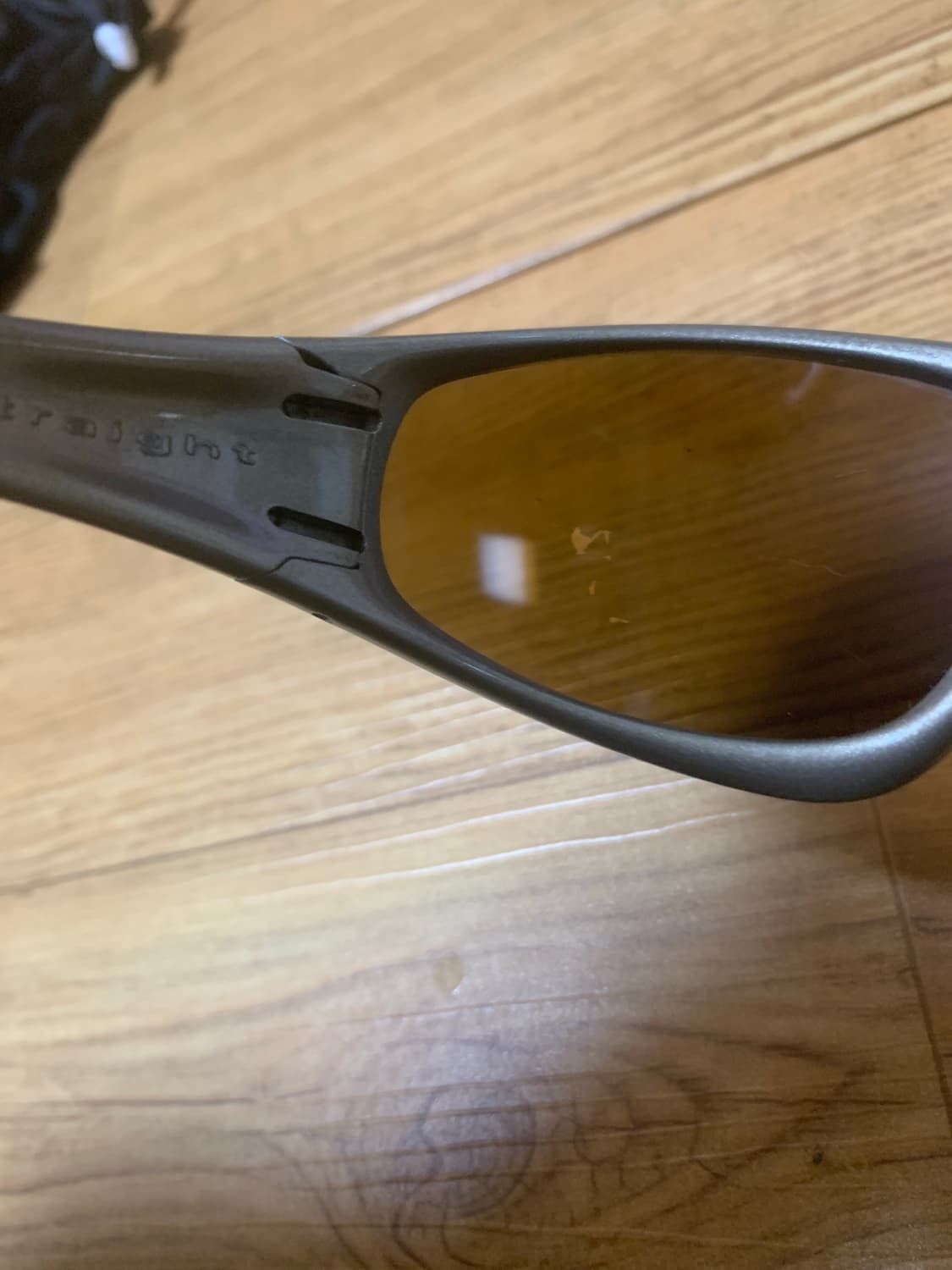 오클리 스트레이트 자켓 1.0 메탈릭 샌드 선글라스 상품이미지5