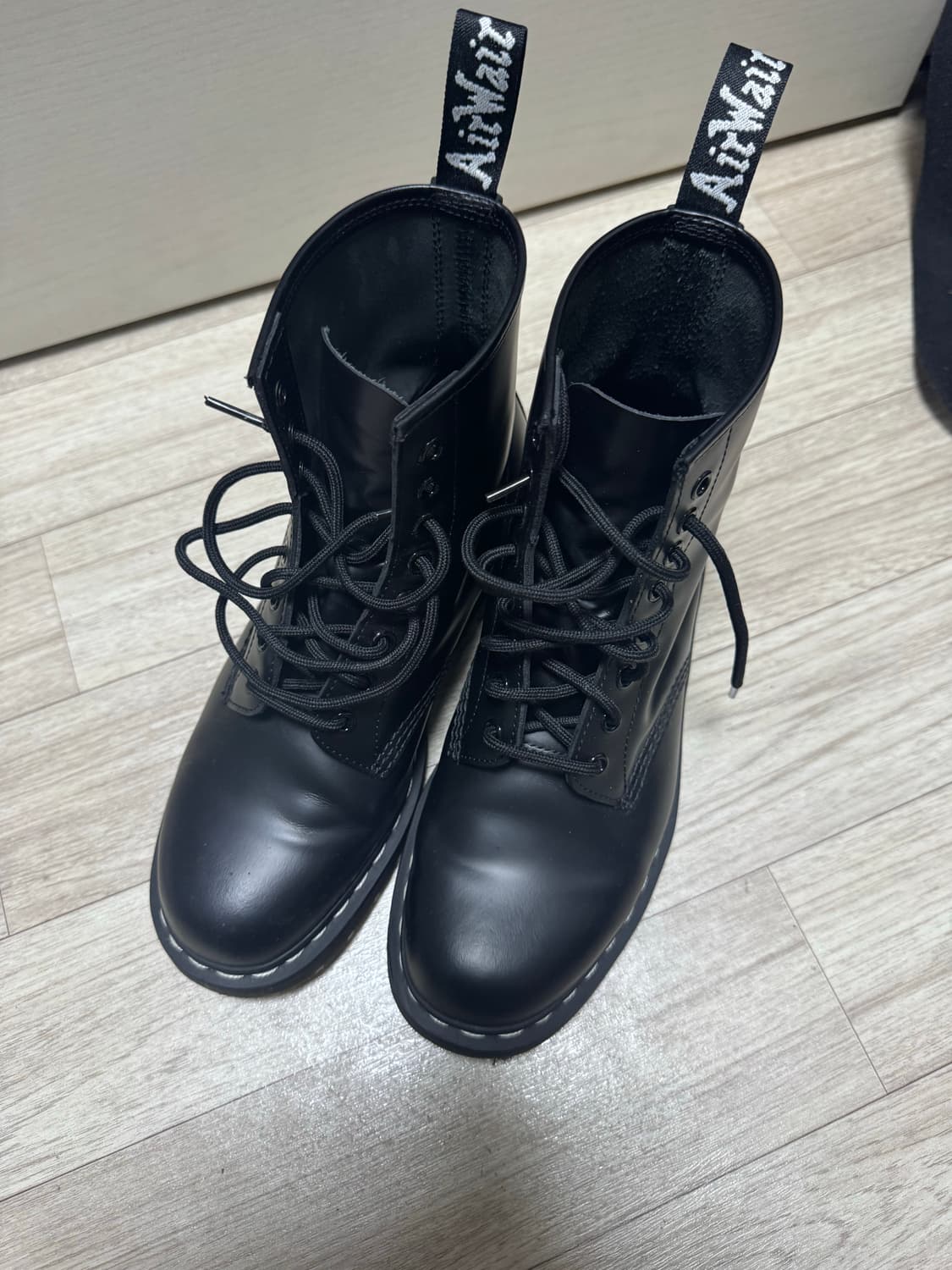 닥터마틴 1460 ws 270사이즈 판매합니다 상품이미지2