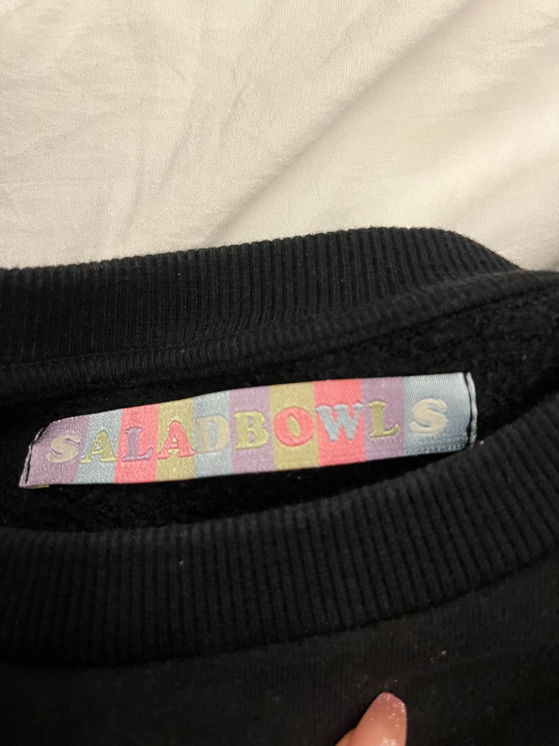 Saladbowls 블랙 기모 맨투맨 상품이미지3