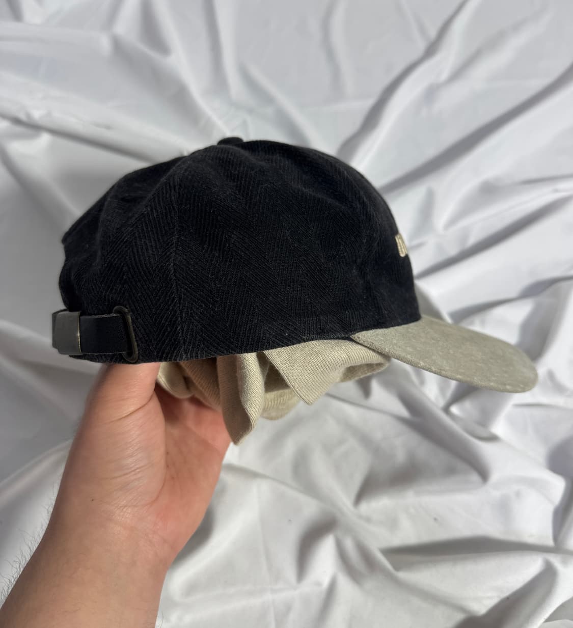 유니버셜 스튜디오 자수 스웨이드 볼캡 상품이미지3