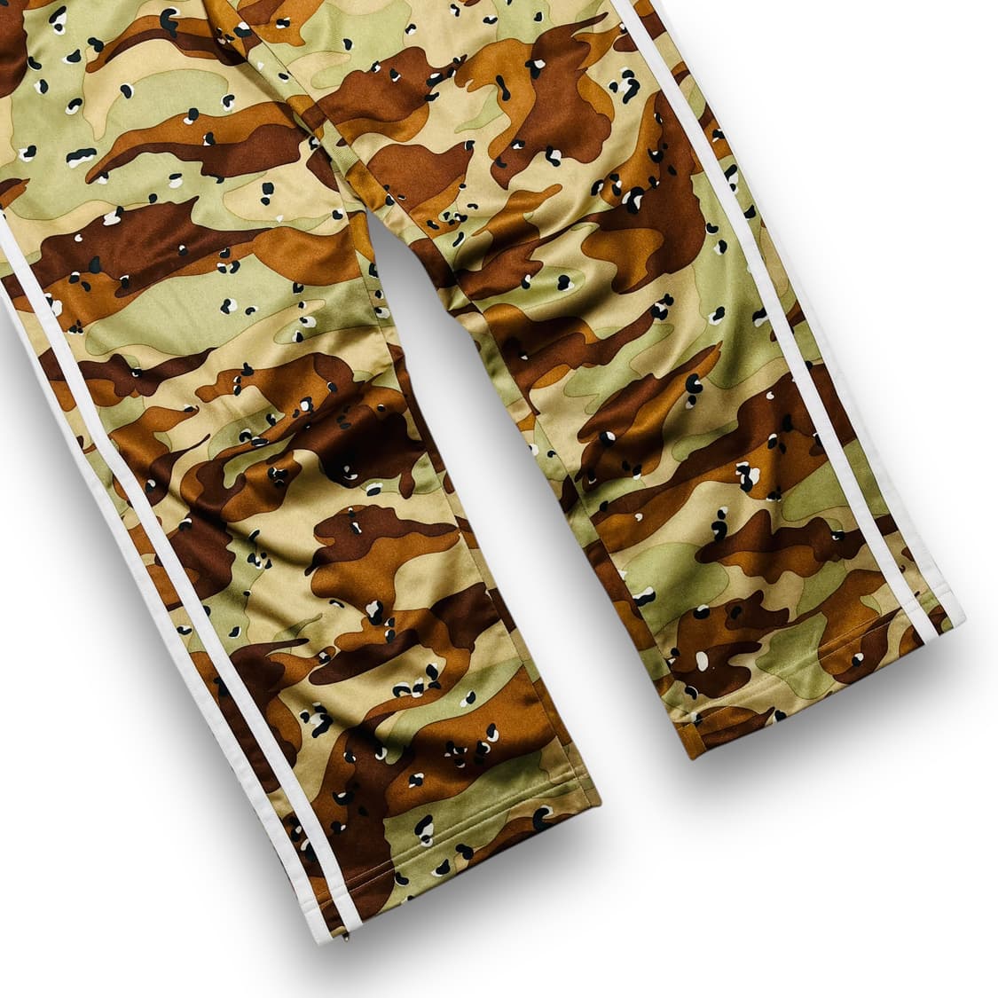 아디다스 올리브 카모플라쥬 패턴 트랙팬츠 상품이미지3