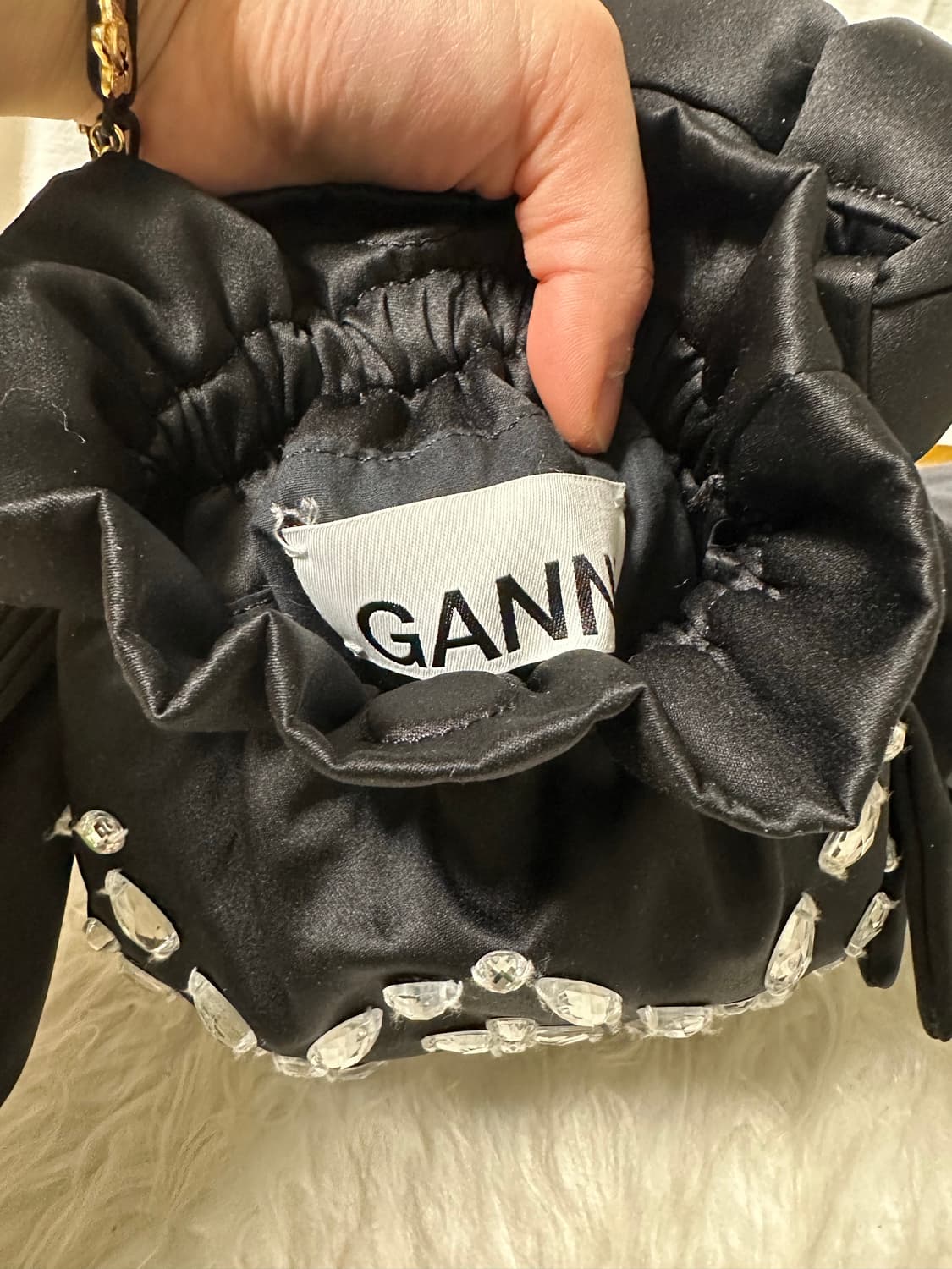 Ganni 가니 크리스탈 비즈 토트백 상품이미지5