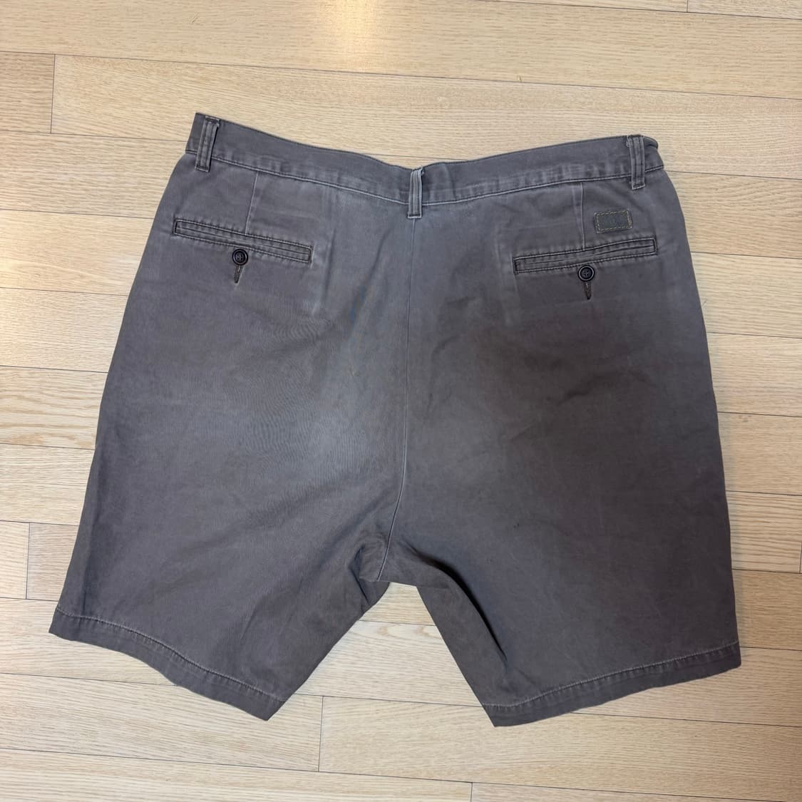 Dockers 플리츠 릴렉스드핏 치노 쇼츠 36인치 상품이미지2