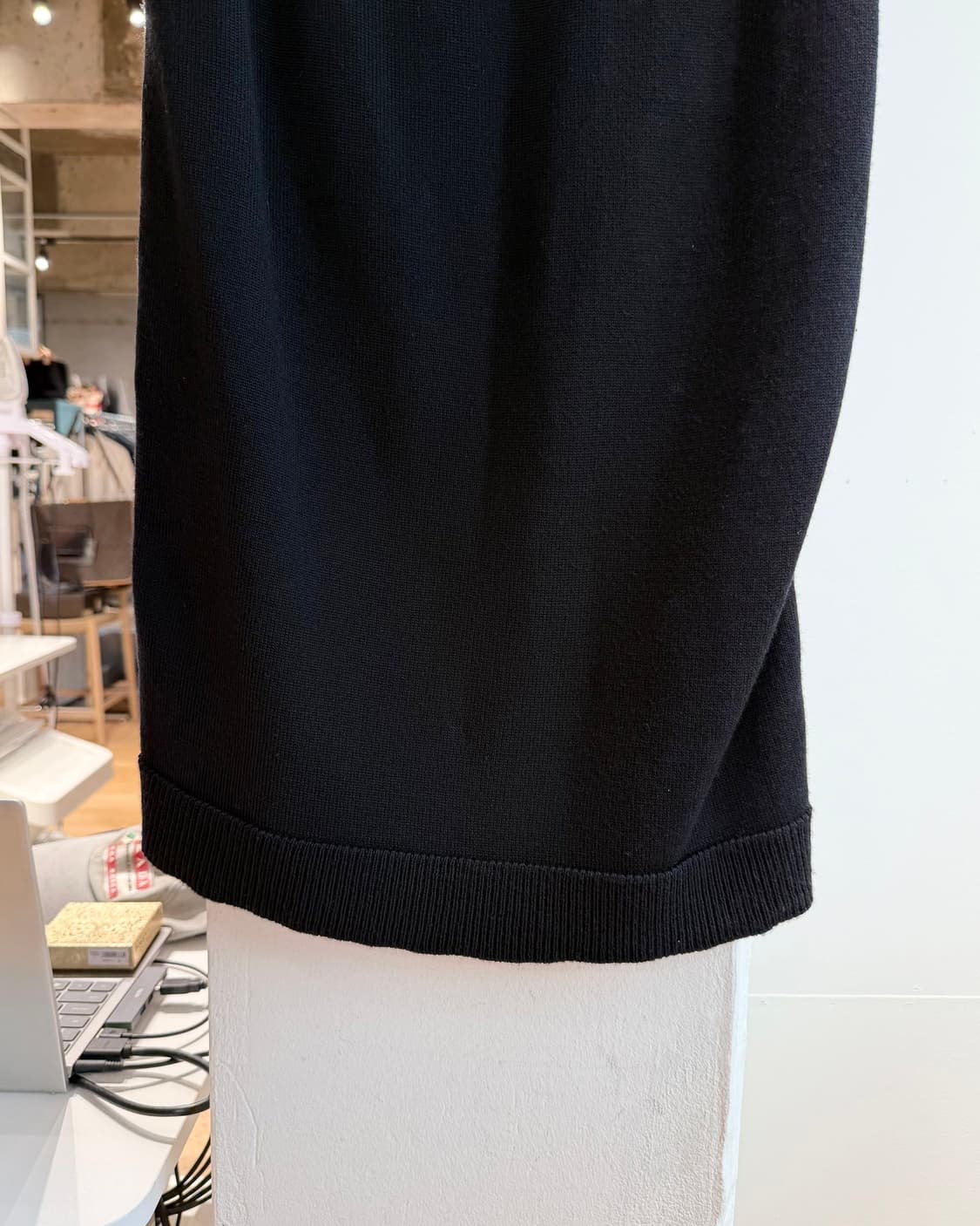 메종 마르지엘라 블랙 하프레더 미디스커트  상품이미지7